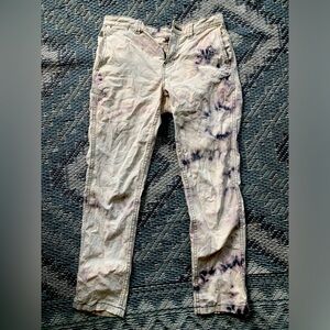 Bleach tye dye (mostly white and indigo) women’s pants. Size 28x30
